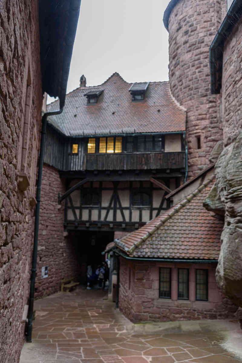Francia - Alsacia 373 - Orschwiller - castillo de Koenigsbourg.jpg